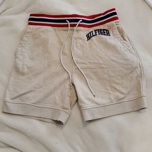 Tommy Hilfiger mens size medium shorts